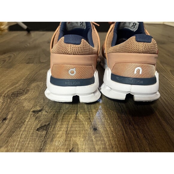 WOMEN ON  CLOUDTEC SWISS ENGINEERING HELION SZ8(M) RUNNING SHOES PRE OWNED.L10 - Picture 7 of 11